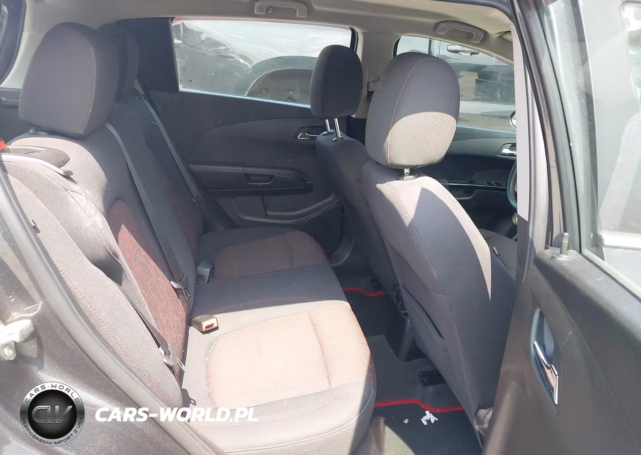 2020 Chevrolet Sonic Fwd Lt 5-Door VIN:1G1JD6SB5L4121994 - 8