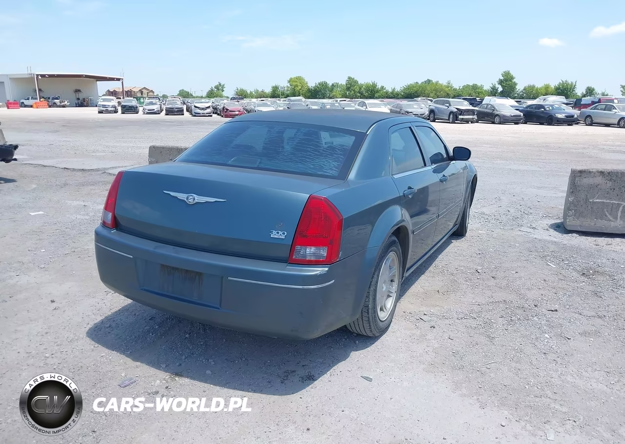 2005 Chrysler 300 Touring VIN:2C3JA53G95H124296 - 4