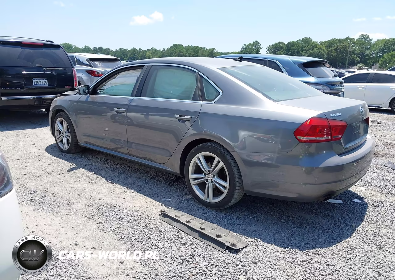 2014 Volkswagen Passat 1.8T Se VIN:1VWBS7A33EC092874 - 3
