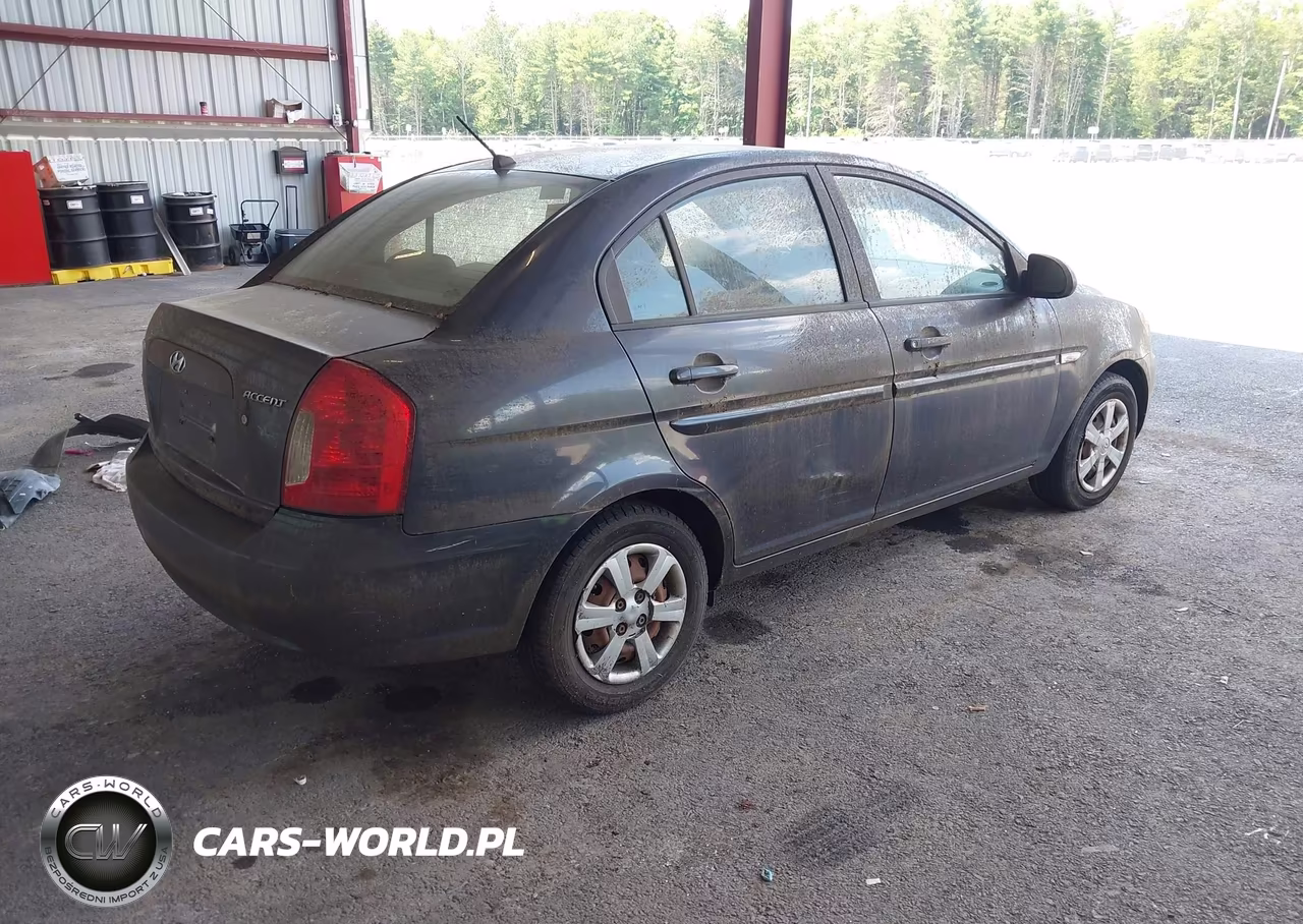2007 Hyundai Accent Gls VIN:KMHCN46C87U156101 - 4