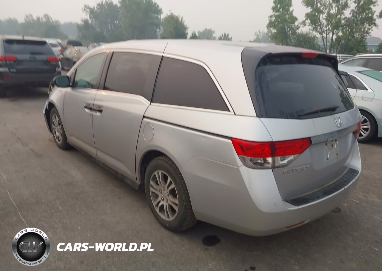 2014 Honda Odyssey Lx VIN:5FNRL5H29EB056951 - 3
