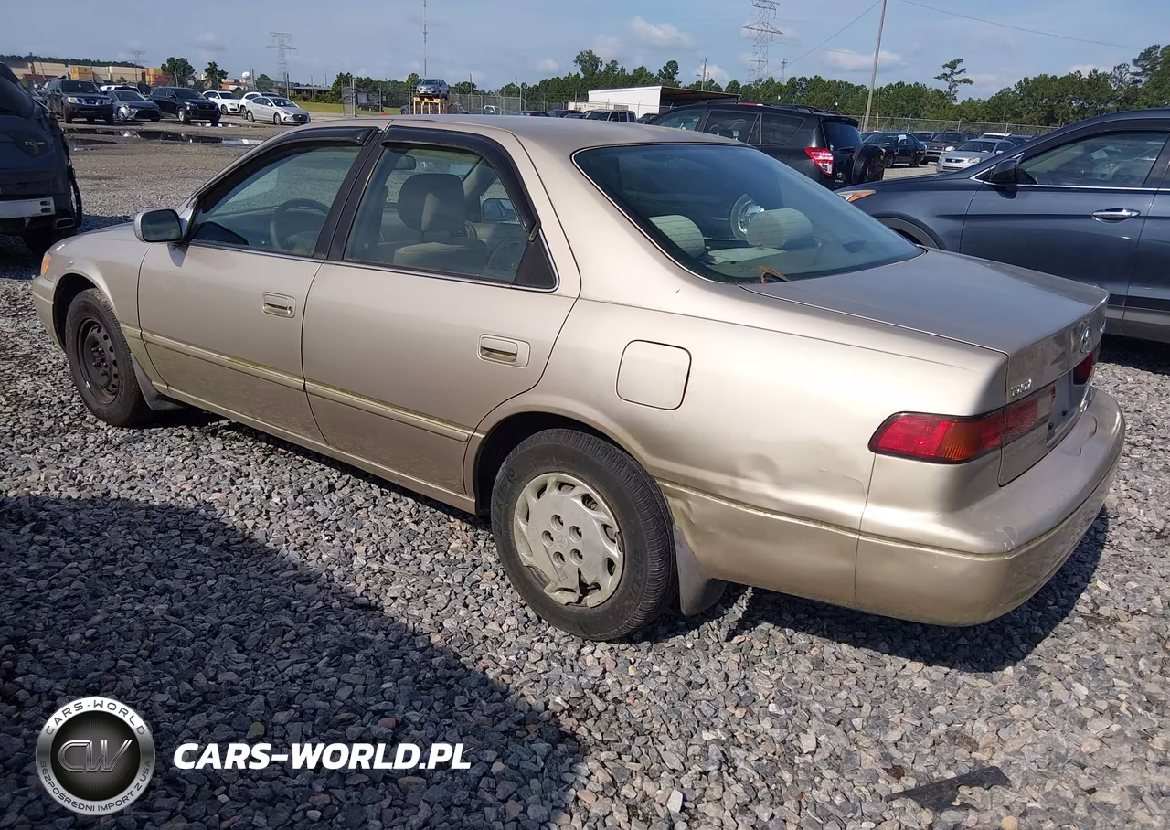 1998 Toyota Camry Le VIN:JT2BG22K5W0246011 - 3