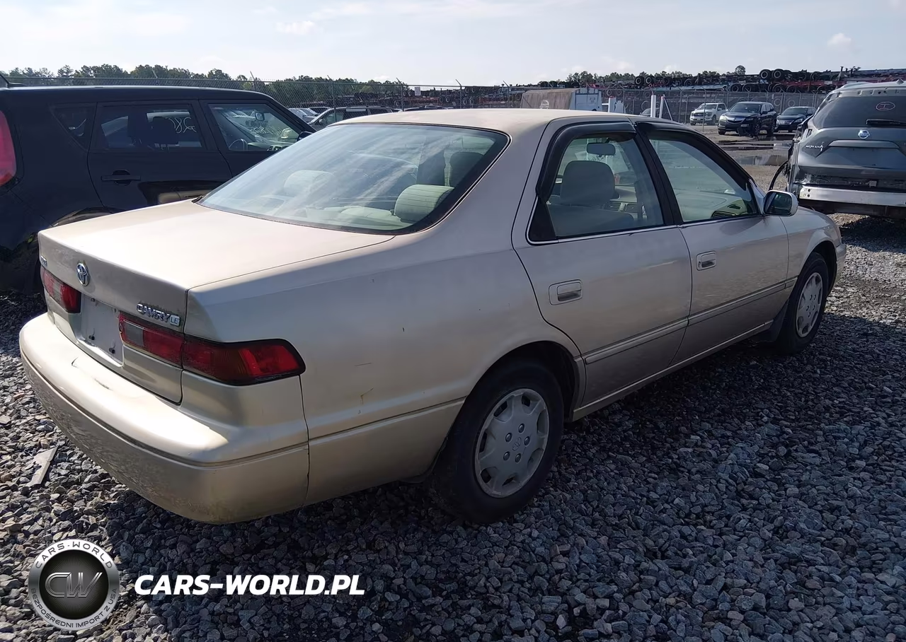 1998 Toyota Camry Le VIN:JT2BG22K5W0246011 - 4