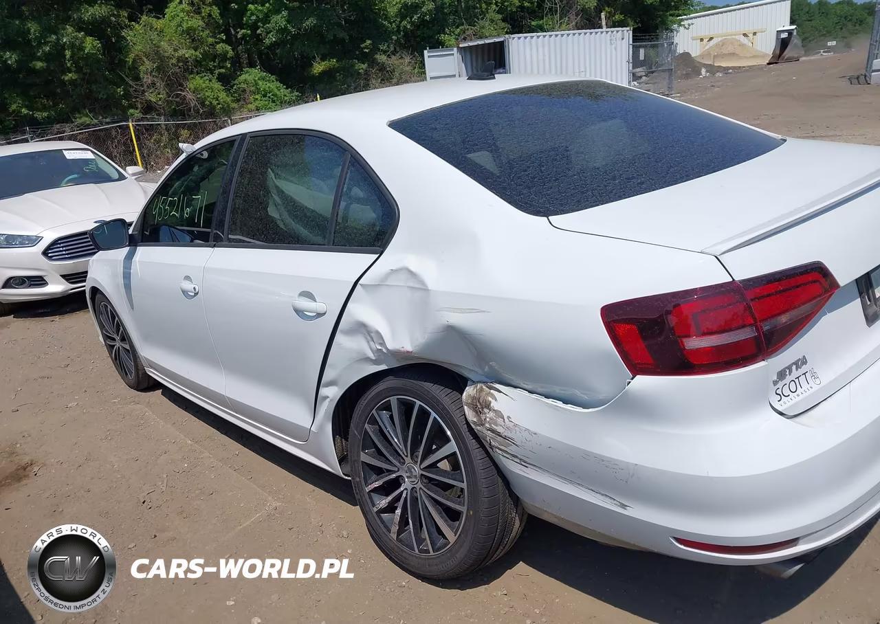 2016 Volkswagen Jetta 1.8T Sport VIN:3VWD17AJ9GM394066 - 3