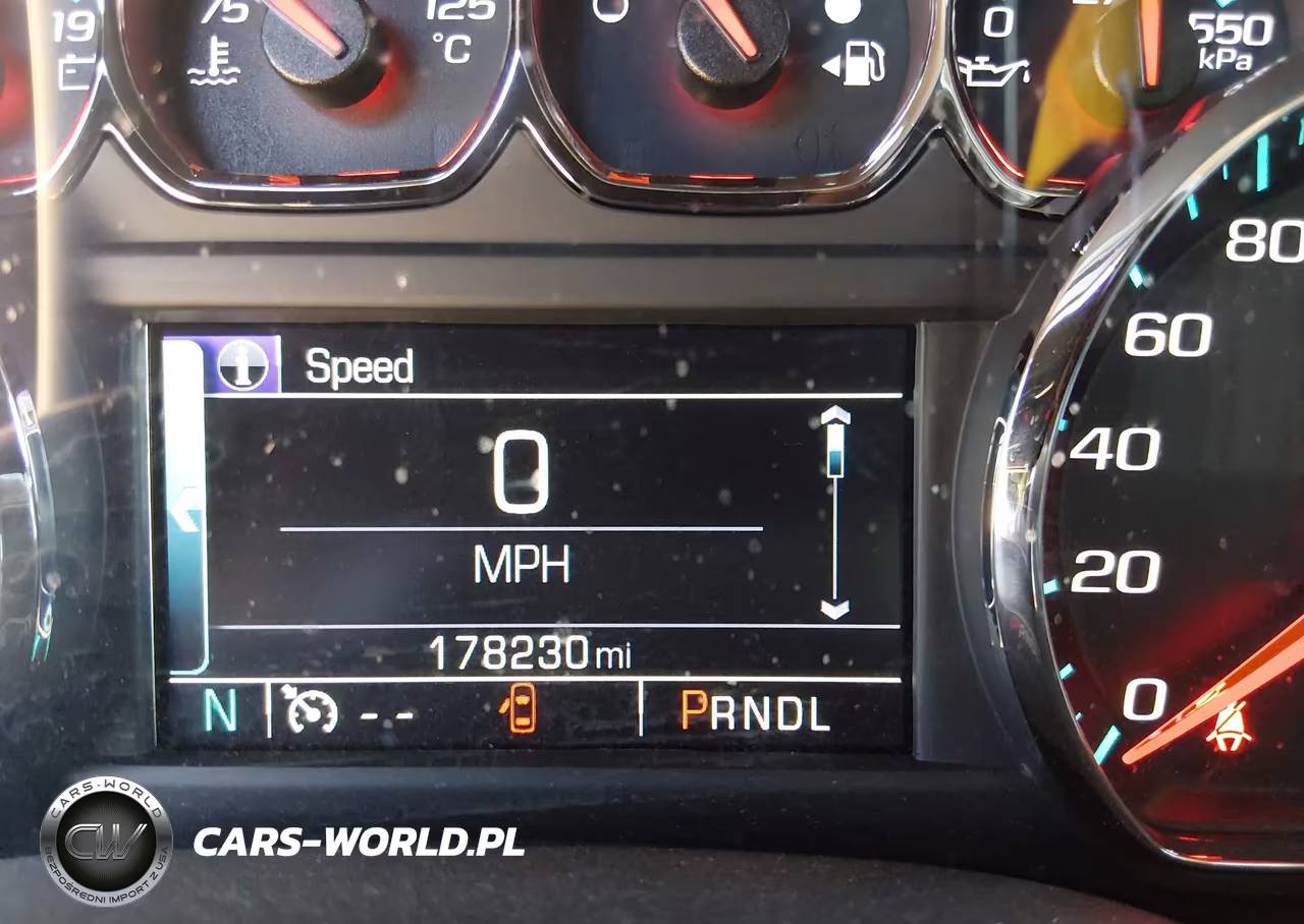 2017 Chevrolet Suburban Ls VIN:1GNSKGKC8HR117777 - 15