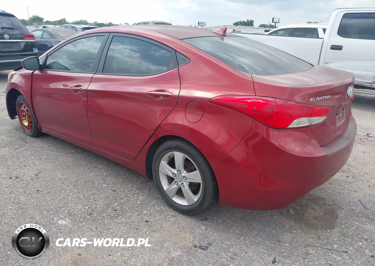 2013 Hyundai Elantra Gls VIN:5NPDH4AE3DH238445 - 3