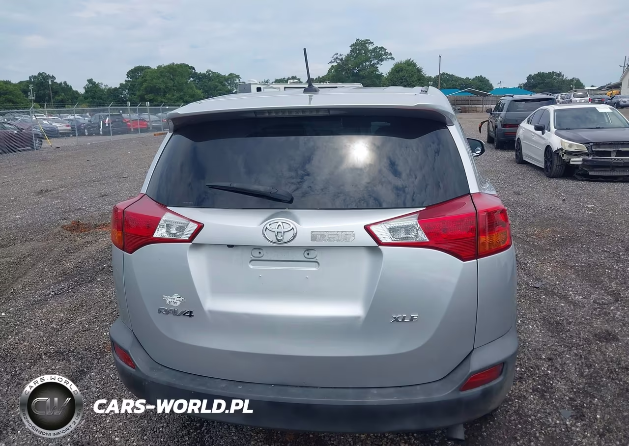 2015 Toyota Rav4 Xle VIN:2T3WFREV9FW230609 - 16
