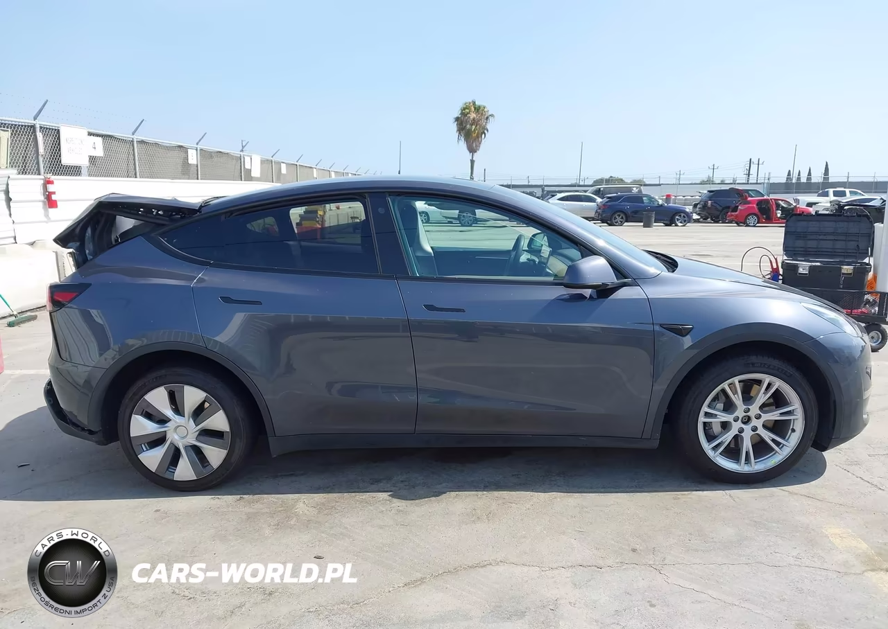 2023 Tesla Model Y Awd-Long Range Dual Motor All-Wheel Drive VIN:7SAYGDEE1PA024149 - 13