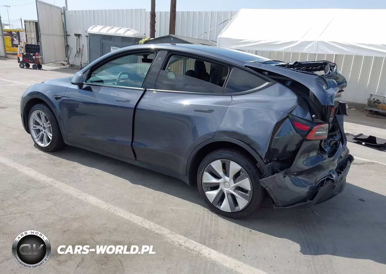2023 Tesla Model Y Awd-Long Range Dual Motor All-Wheel Drive VIN:7SAYGDEE1PA024149 - 3