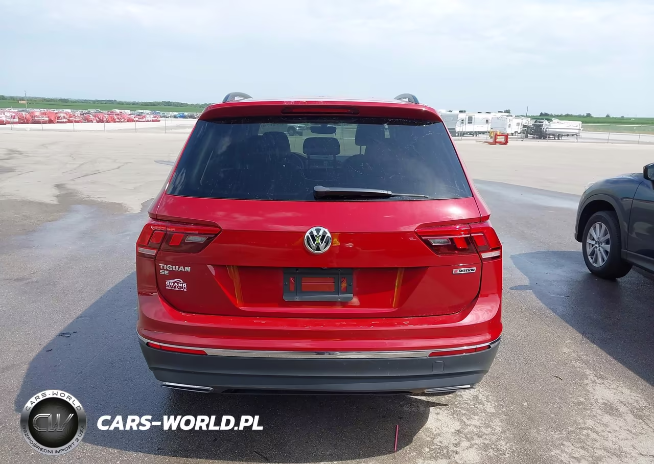 2020 Volkswagen Tiguan VIN:3VV2B7AX5LM015832 - 17