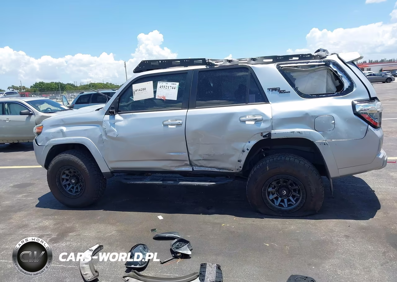 2019 Toyota 4Runner Trd Off Road Premium VIN:JTEBU5JR9K5715593 - 6