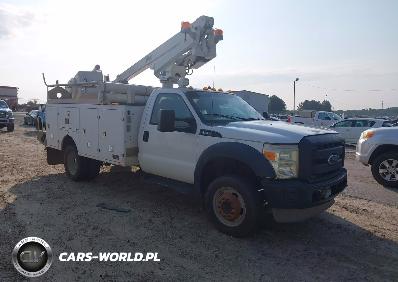 2013 Ford F-450 Chassis Xl-Xlt