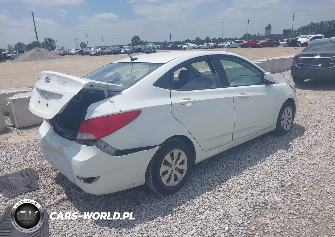 2015 Hyundai Accent Gls VIN:KMHCT4AE0FU853517 - 4