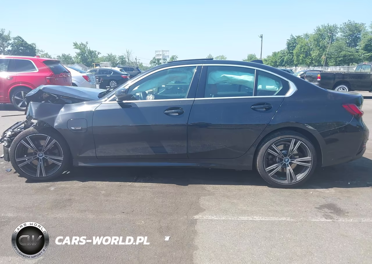 2022 BMW 330E xDrive VIN:3MW5P9J06N8C33749 - 14