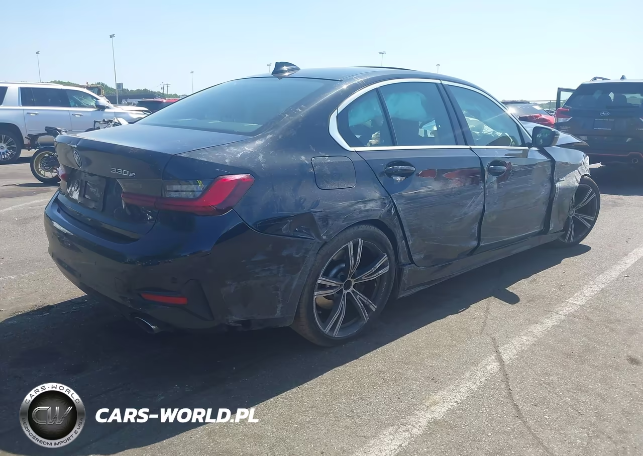 2022 BMW 330E xDrive VIN:3MW5P9J06N8C33749 - 4