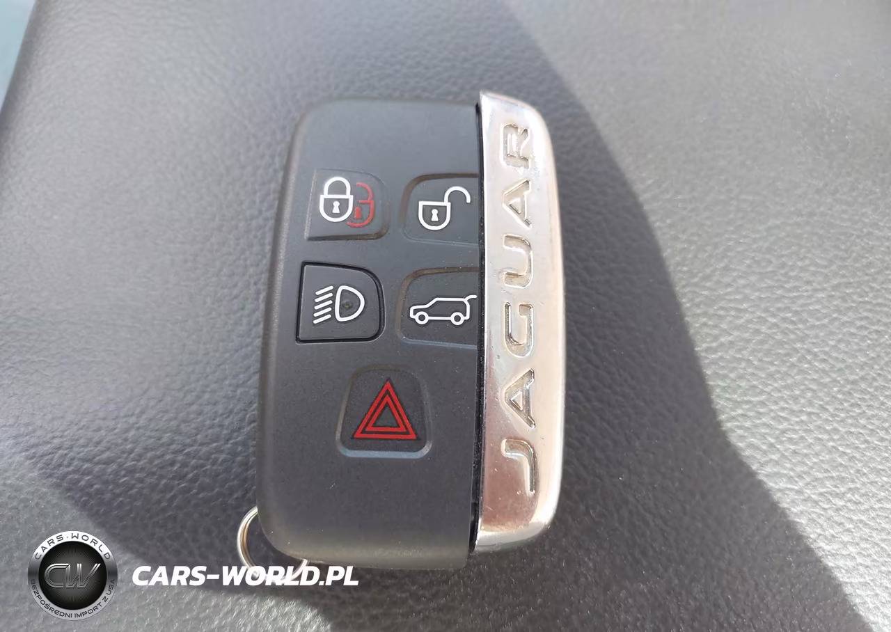 2017 Jaguar Xe 20D Premium VIN:SAJAD4BN5HCP14873 - 11