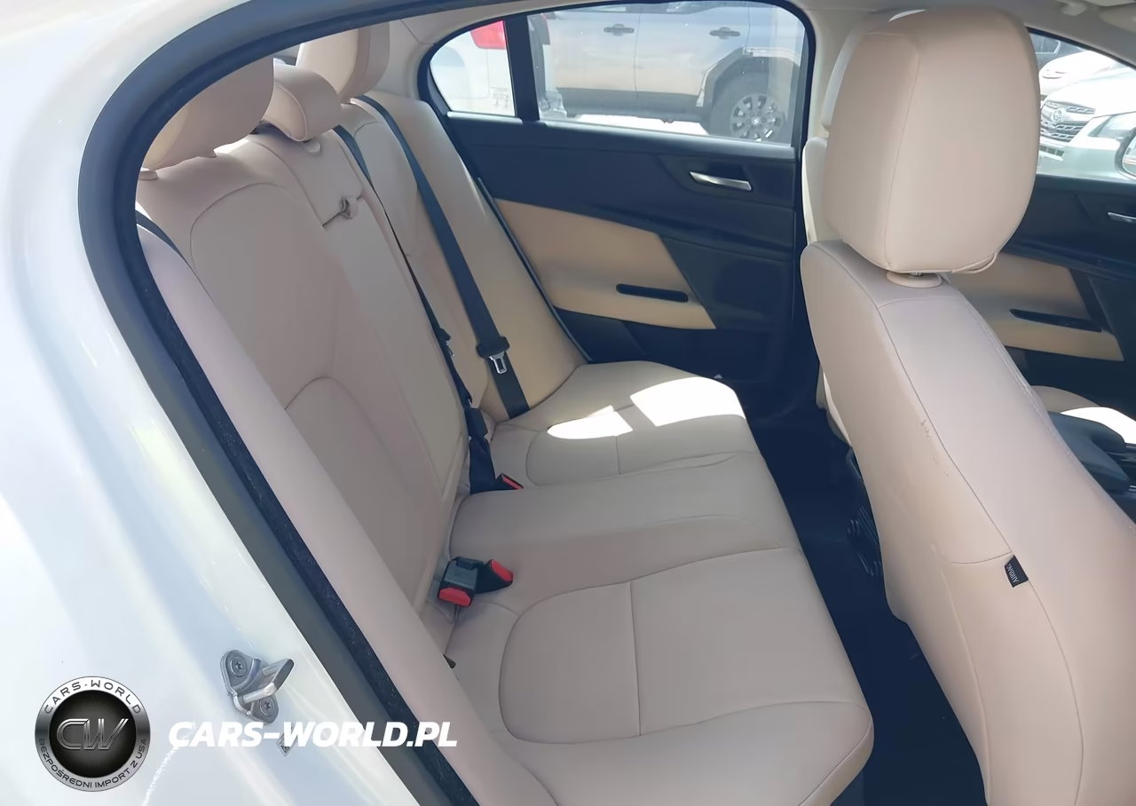 2017 Jaguar Xe 20D Premium VIN:SAJAD4BN5HCP14873 - 8