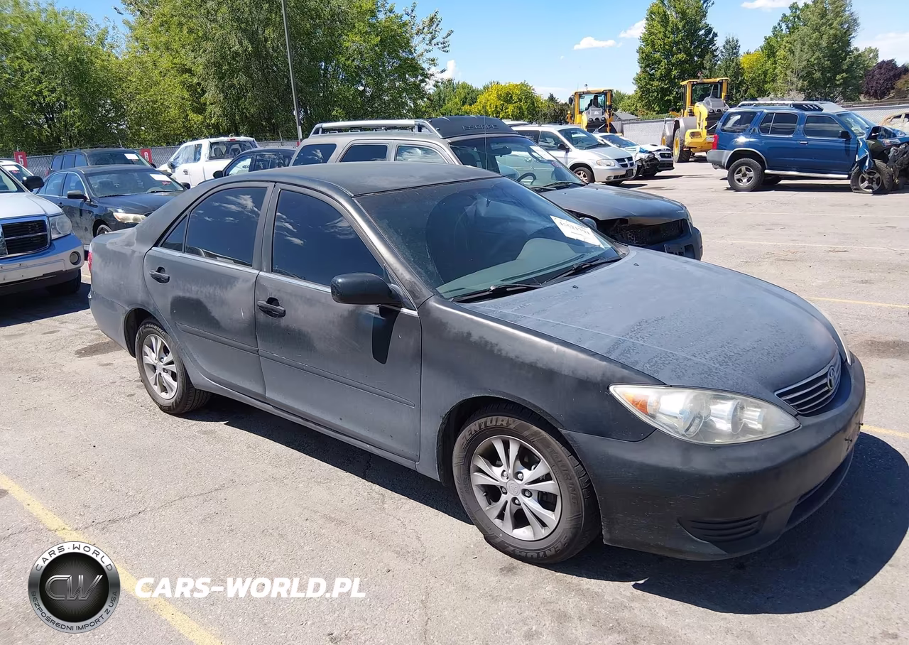 2006 Toyota Camry Le V6 – zdjęcie 1 z 11