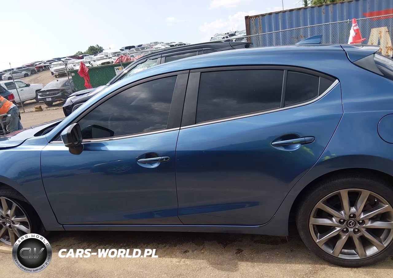 2018 Mazda Mazda3 Grand Touring VIN:3MZBN1M37JM160201 - 14