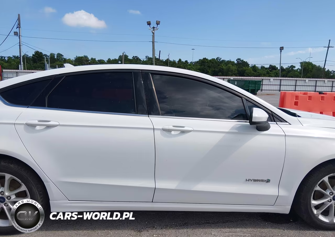2019 Ford Fusion Hybrid Se VIN:3FA6P0LU1KR106261 - 13