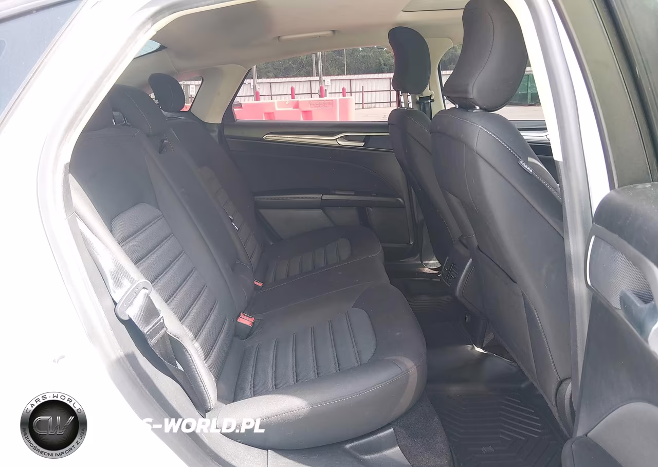 2019 Ford Fusion Hybrid Se VIN:3FA6P0LU1KR106261 - 8