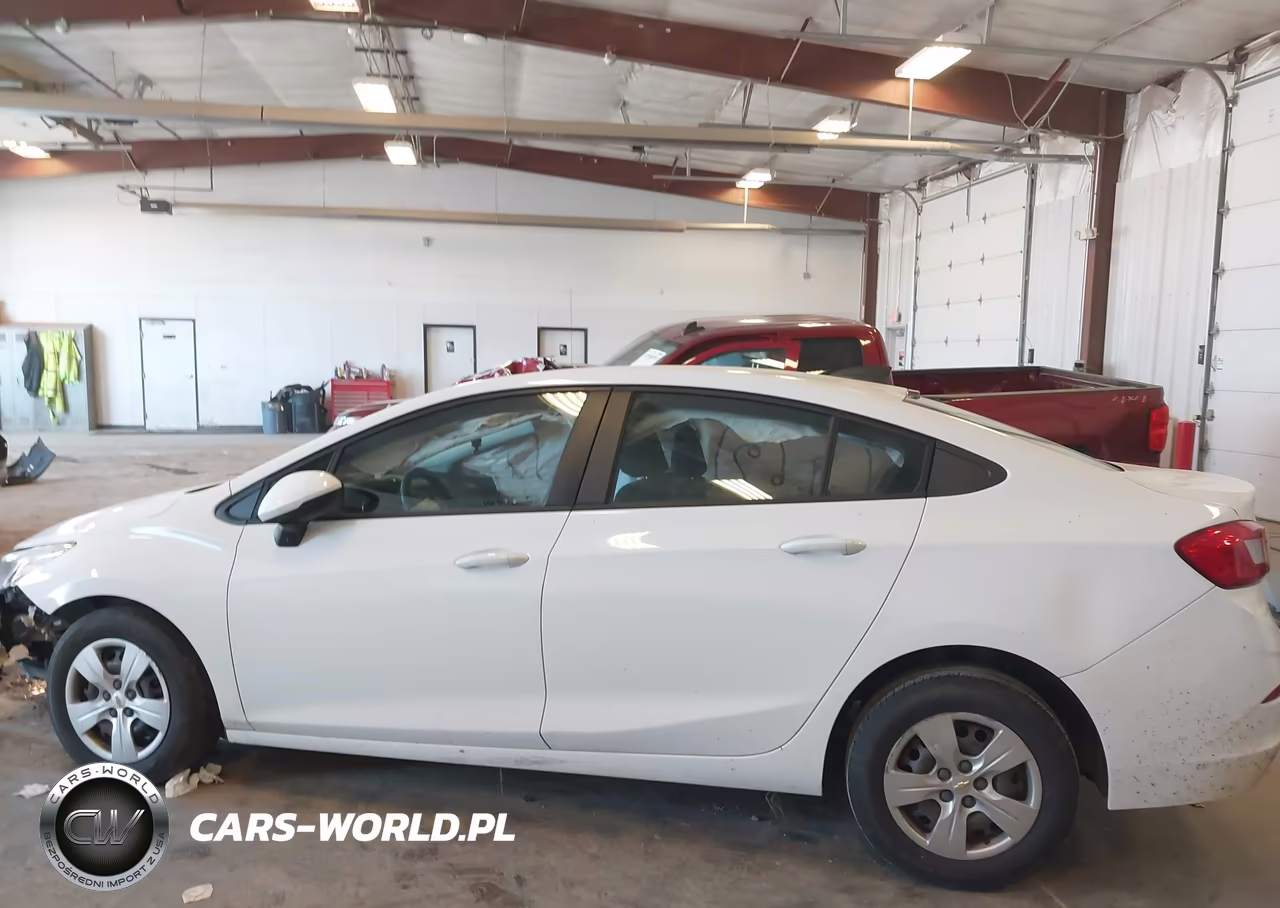 2018 Chevrolet Cruze Ls Auto VIN:1G1BC5SM1J7105175 - 14