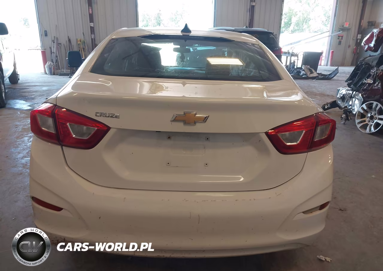 2018 Chevrolet Cruze Ls Auto VIN:1G1BC5SM1J7105175 - 16