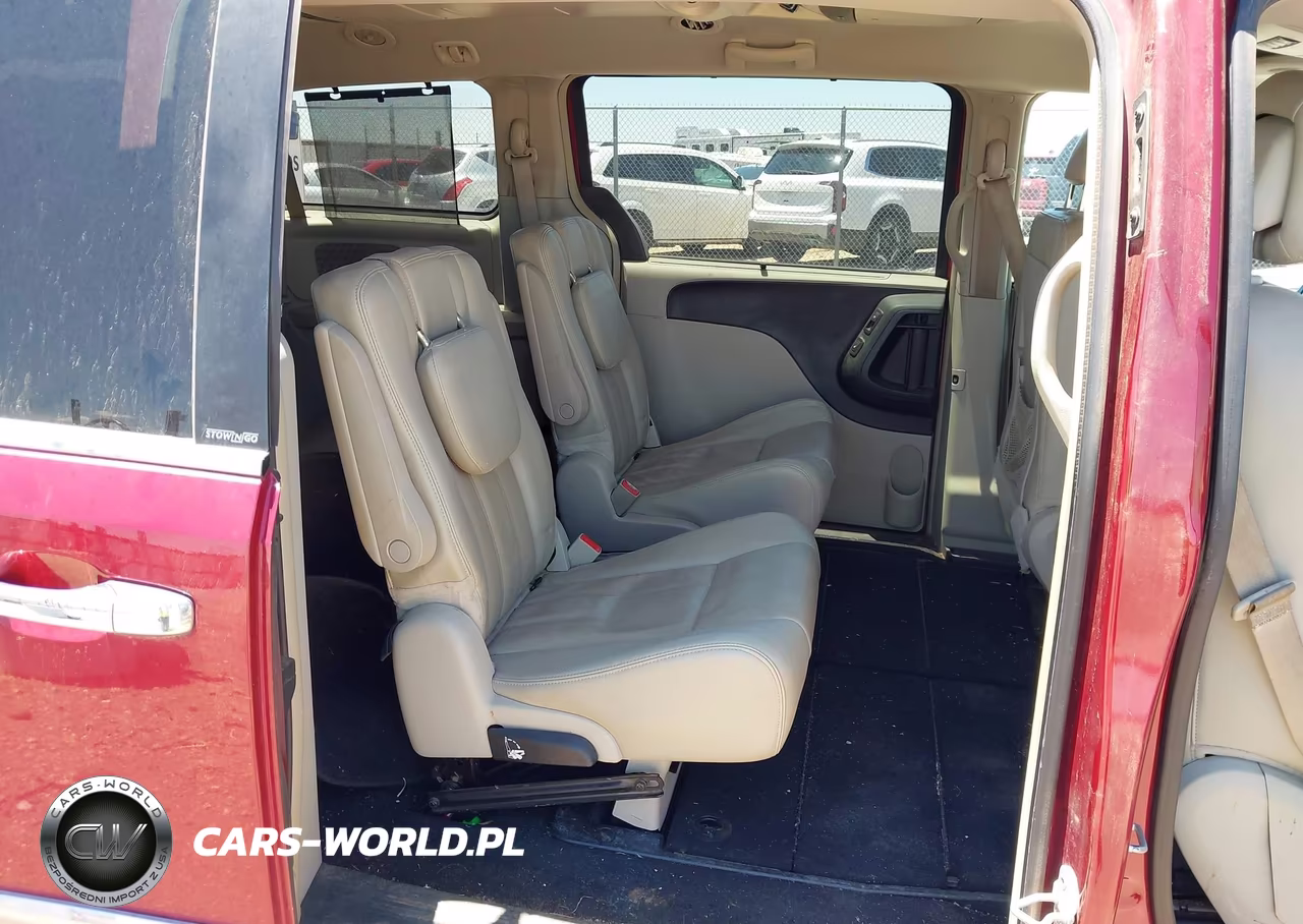 2012 Chrysler Town & Country Touring-L VIN:2C4RC1CG2CR273626 - 8