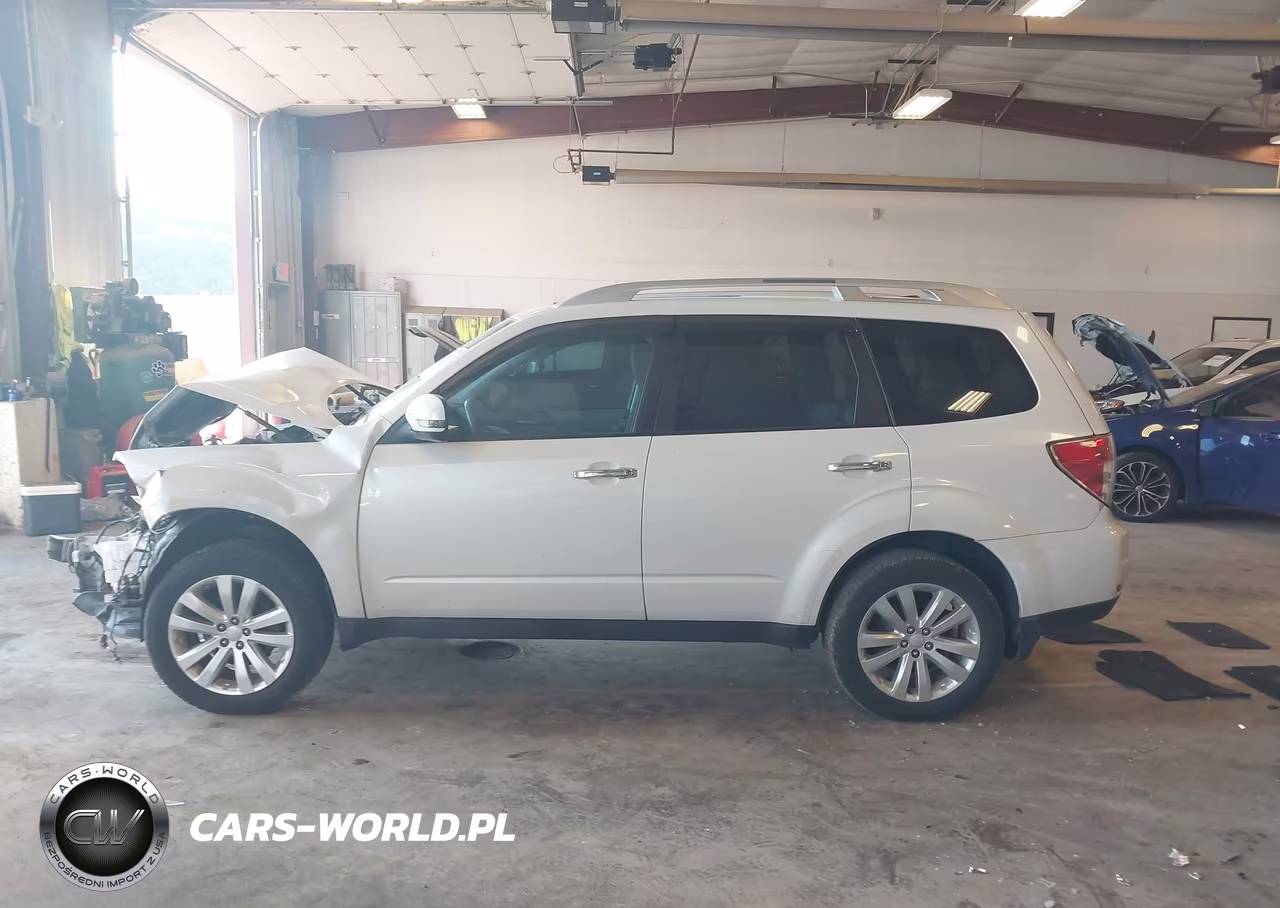 2012 Subaru Forester 2.5X Touring VIN:JF2SHAGC3CH443533 - 14