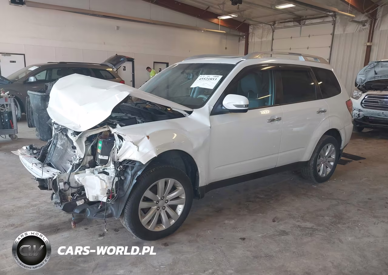 2012 Subaru Forester 2.5X Touring VIN:JF2SHAGC3CH443533 - 2