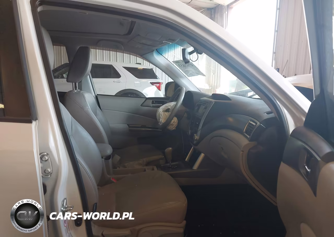 2012 Subaru Forester 2.5X Touring VIN:JF2SHAGC3CH443533 - 5
