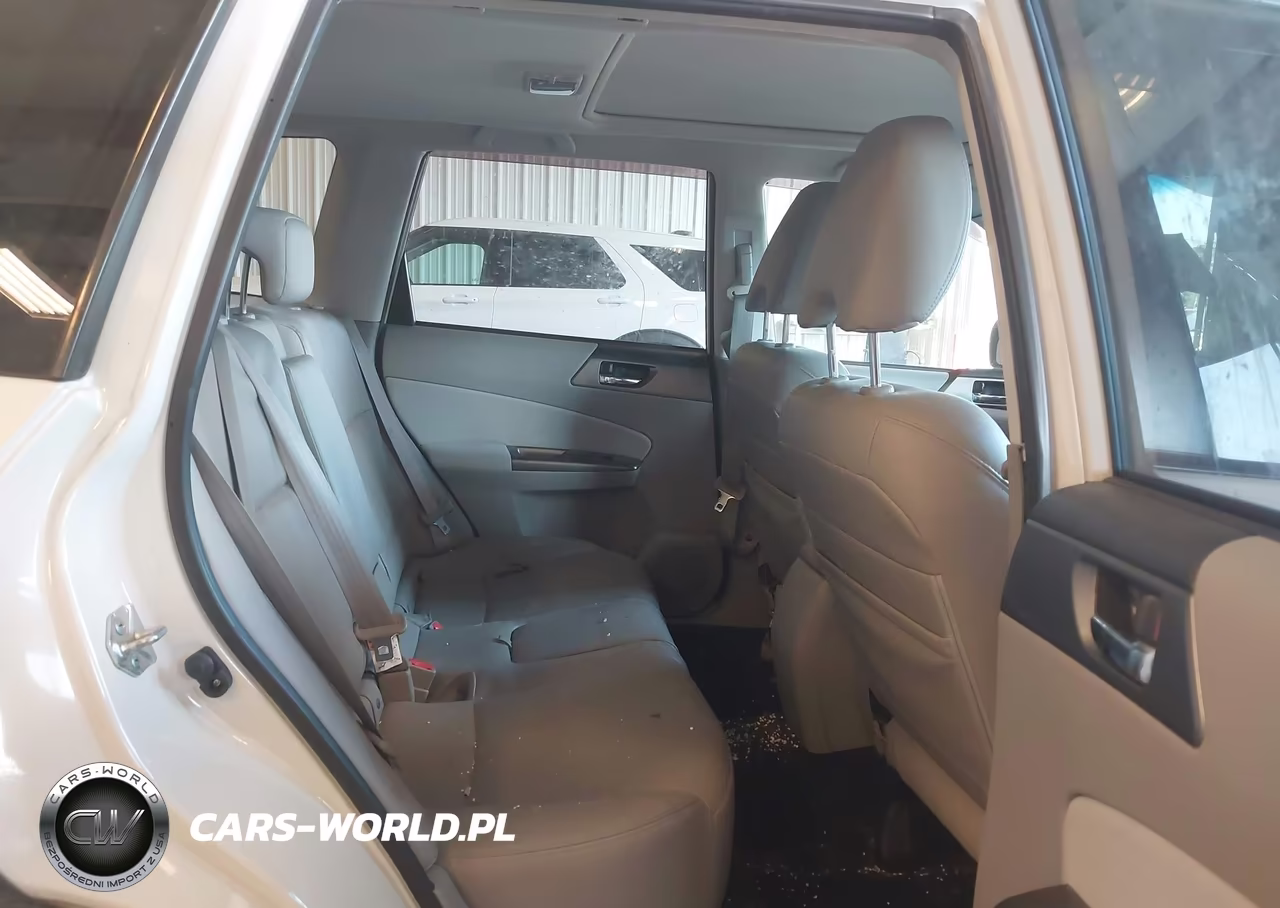 2012 Subaru Forester 2.5X Touring VIN:JF2SHAGC3CH443533 - 8