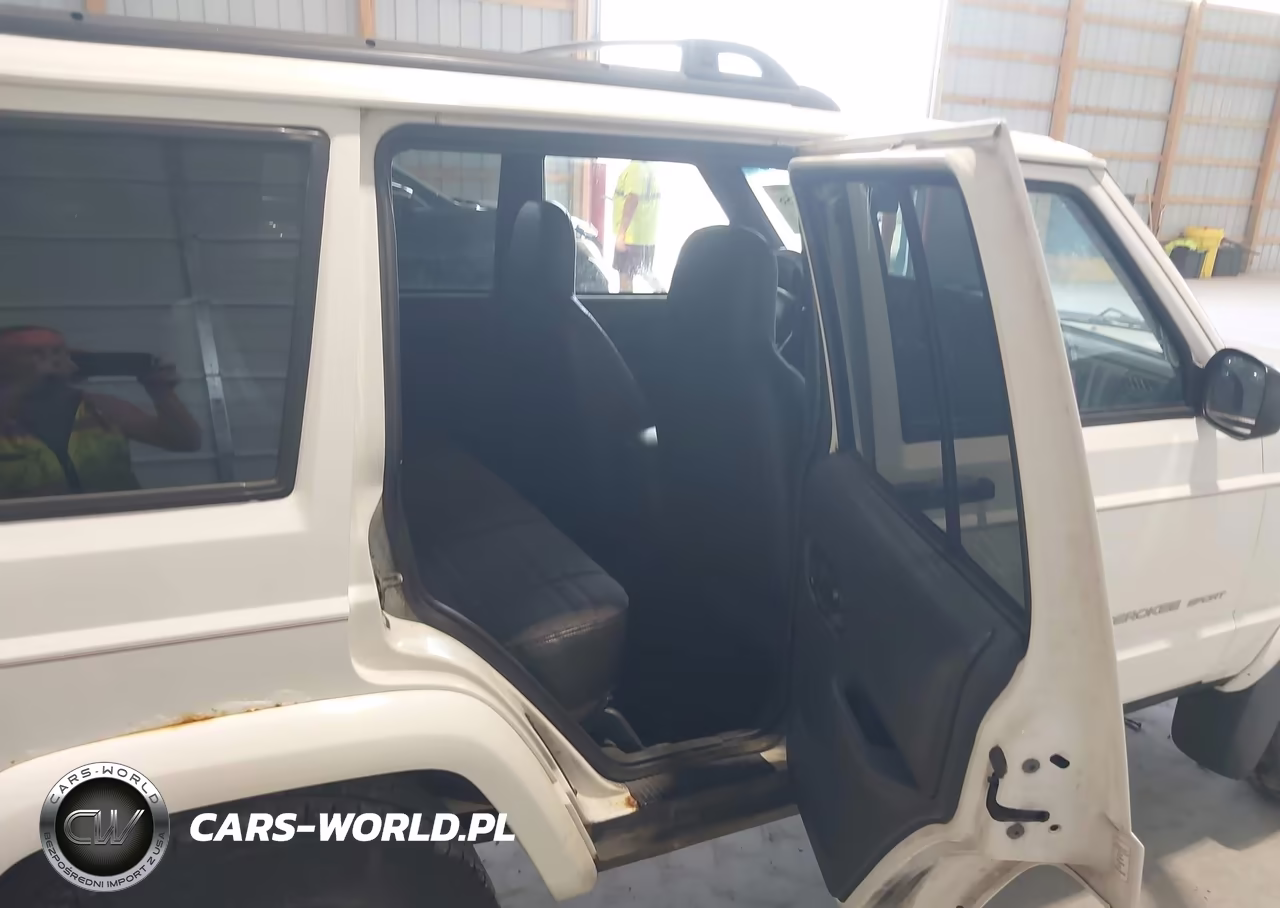 1999 Jeep Cherokee Classic-Sport VIN:1J4FF68S7XL561087 - 8