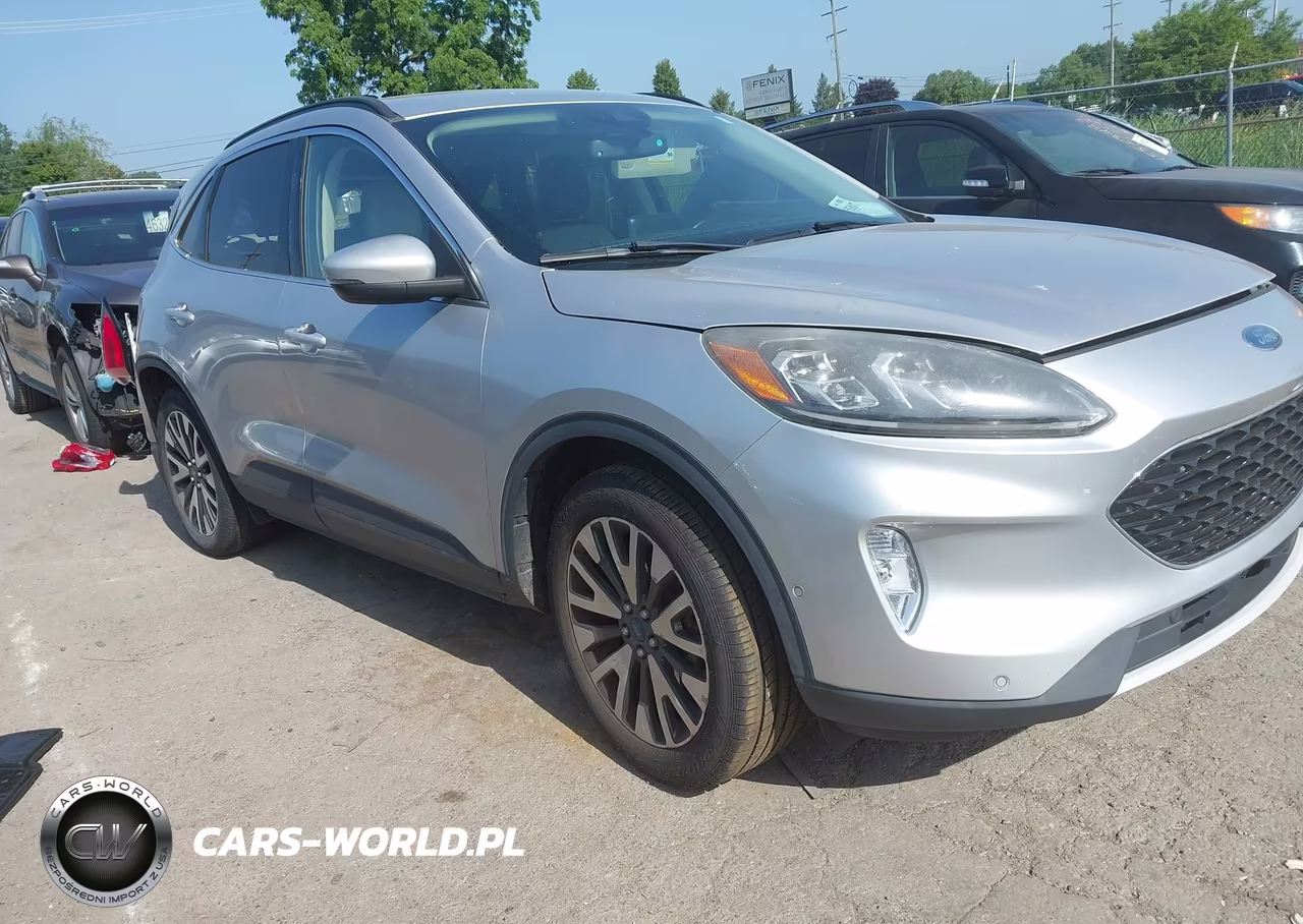 2020 Ford Escape Titanium – zdjęcie 1 z 16