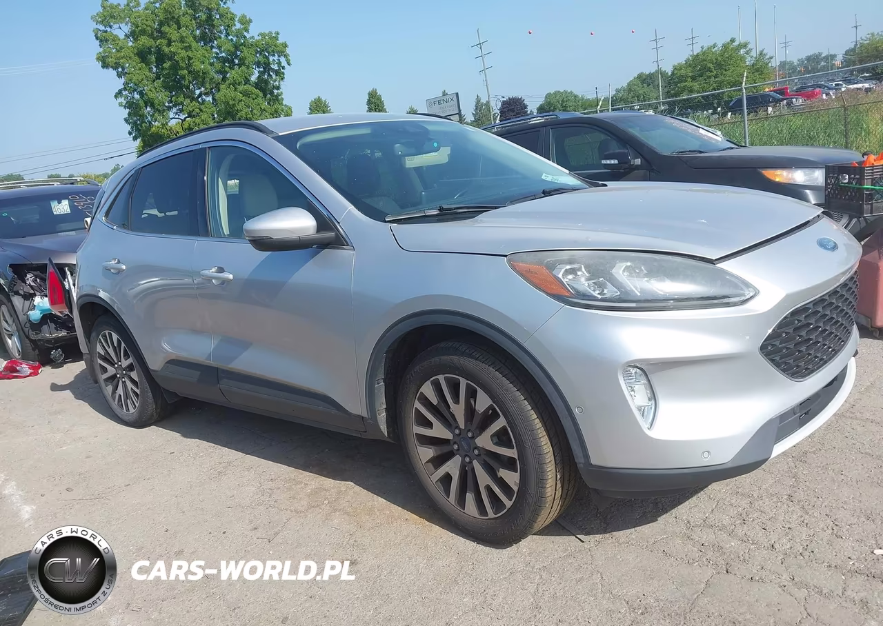 2020 Ford Escape Titanium VIN:1FMCU9J9XLUA15505 - 13
