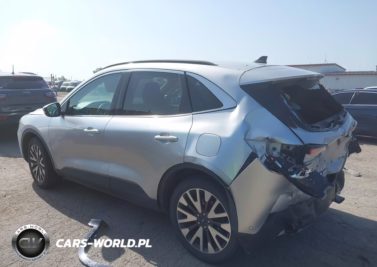 2020 Ford Escape Titanium VIN:1FMCU9J9XLUA15505 - 14
