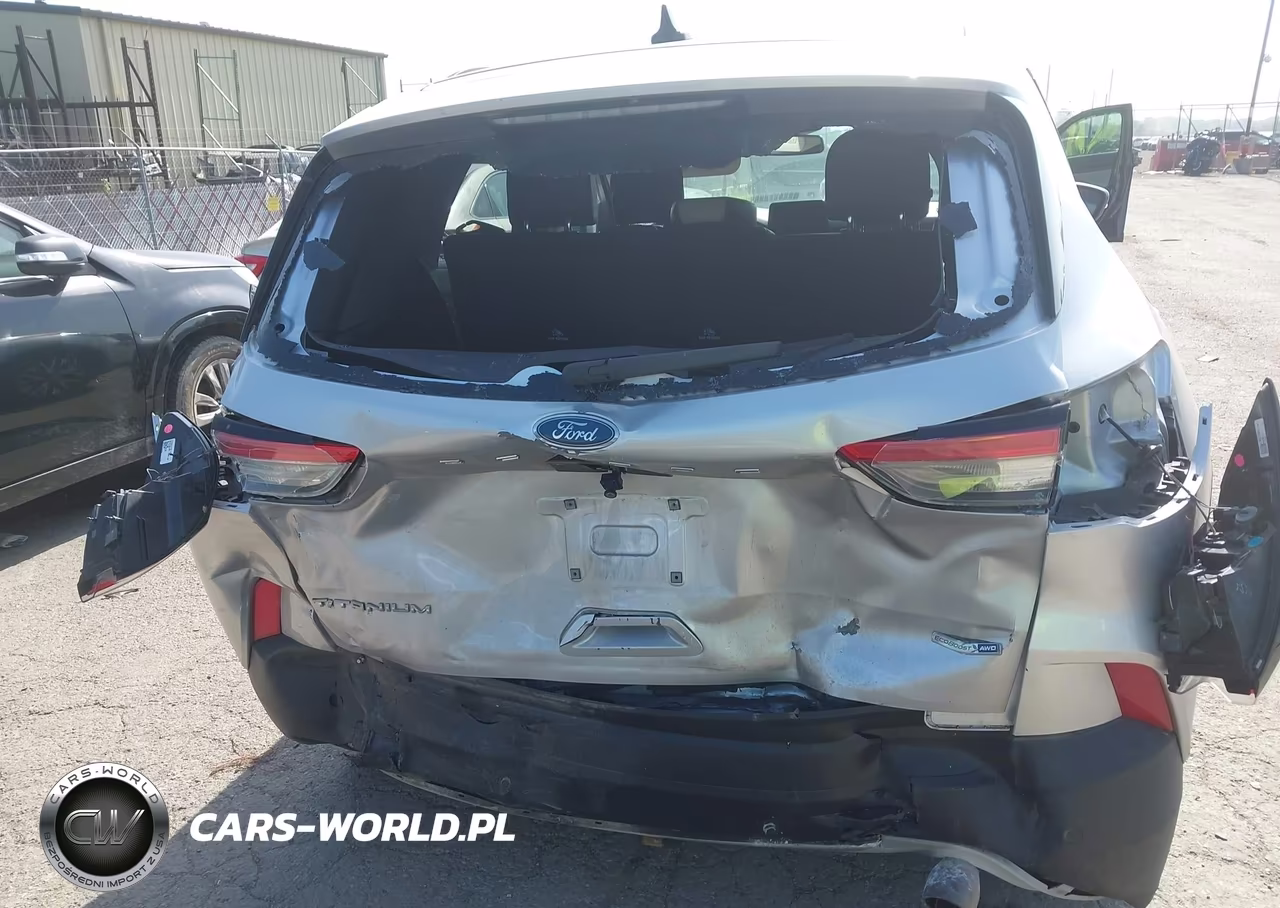 2020 Ford Escape Titanium VIN:1FMCU9J9XLUA15505 - 16