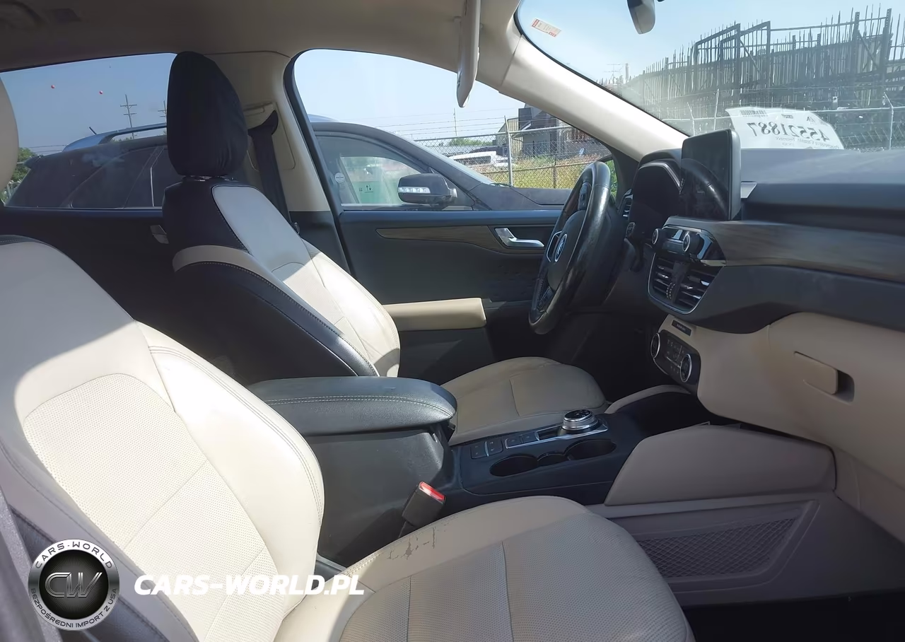 2020 Ford Escape Titanium VIN:1FMCU9J9XLUA15505 - 5