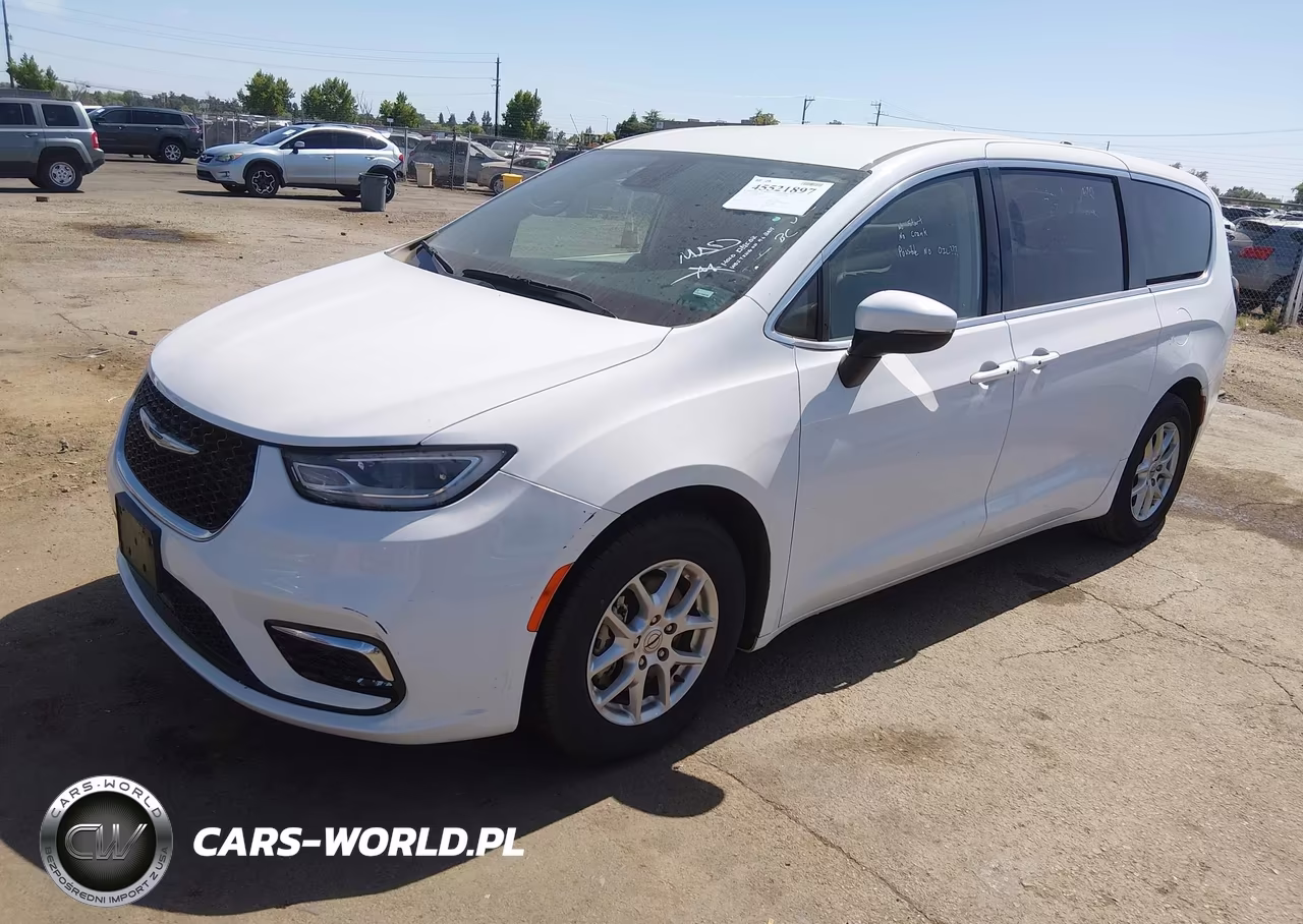 2023 Chrysler Pacifica Touring L VIN:2C4RC1BGXPR571879 - 2