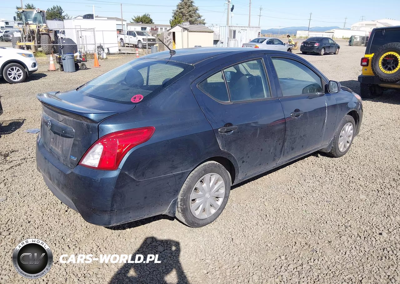 2015 Nissan Versa 1.6 S+ VIN:3N1CN7AP1FL829113 - 4