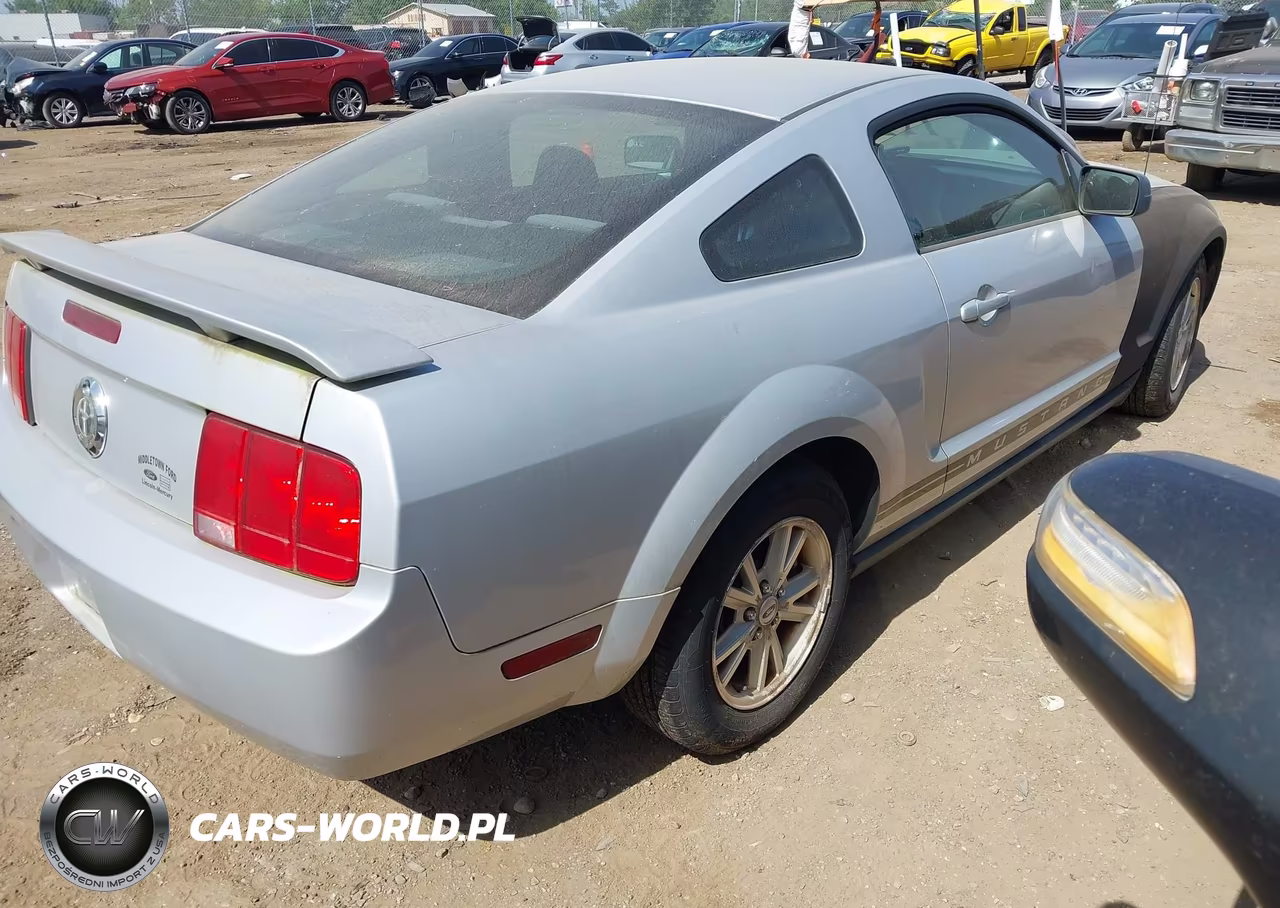 2006 Ford Mustang V6 VIN:1ZVFT80NX65200596 - 4