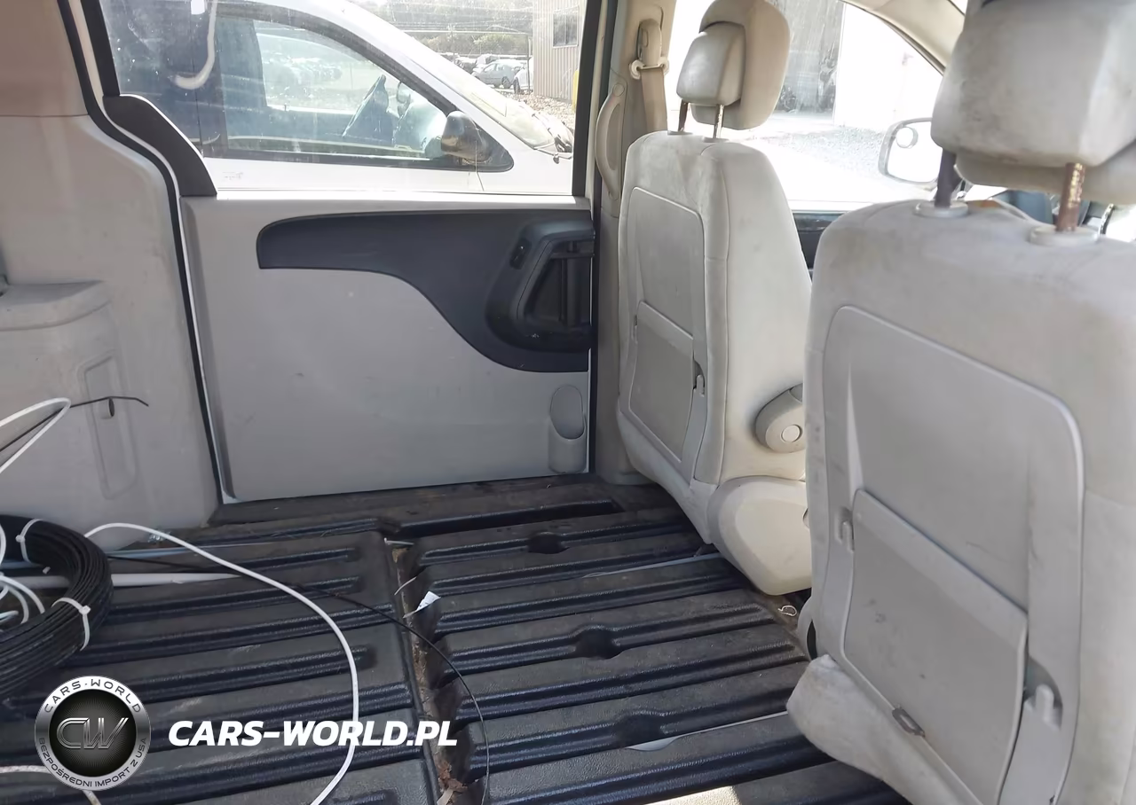 2011 Dodge Grand Caravan C-V VIN:2D4RN1AG4BR624440 - 8