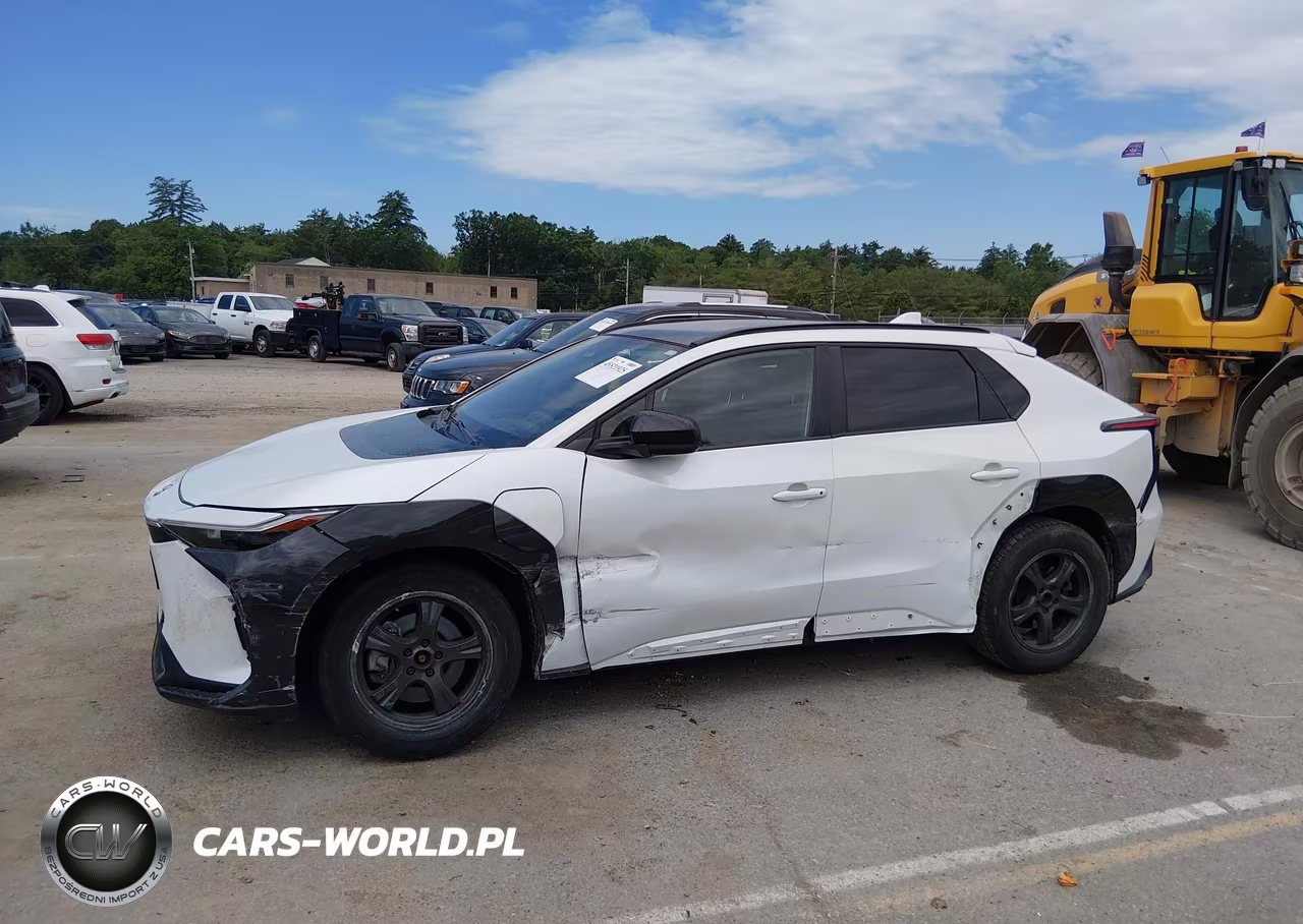 2023 Toyota Bz4X Xle VIN:JTMABACAXPA031768 - 14
