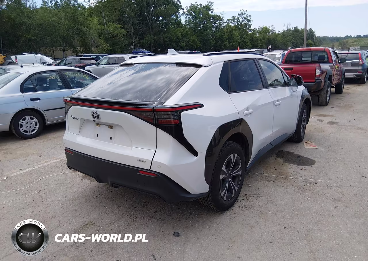 2023 Toyota Bz4X Xle VIN:JTMABACAXPA031768 - 4
