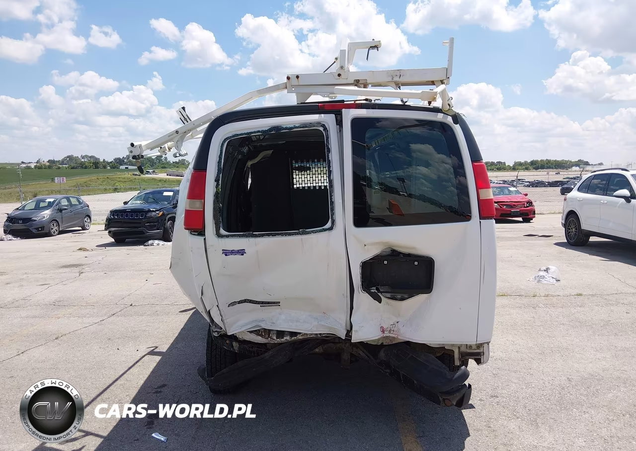 2014 Chevrolet Express 2500 Work Van VIN:1GCWGFBA9E1110710 - 16