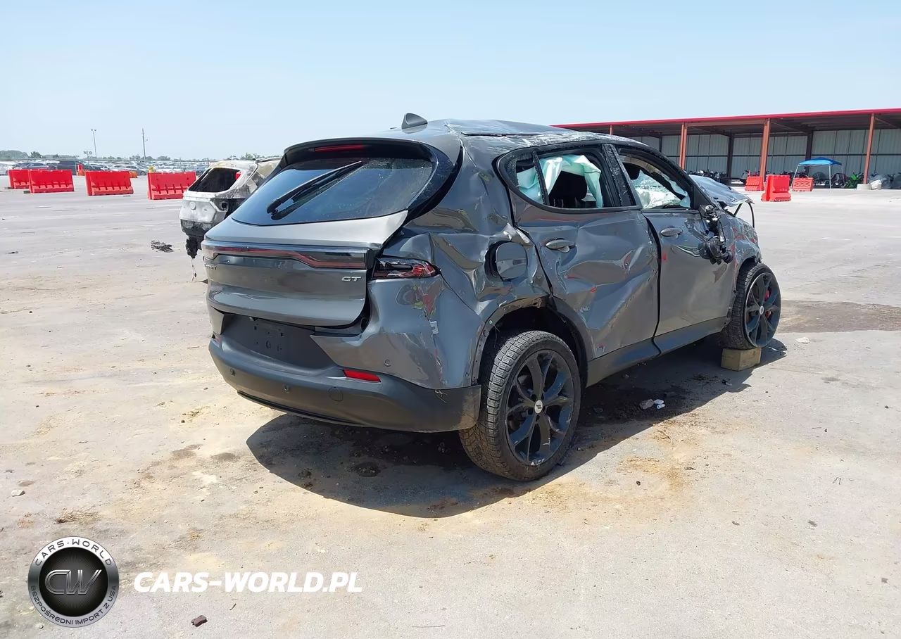 2023 Dodge Hornet Gt Awd VIN:ZACNDFAN8P3A00833 - 4