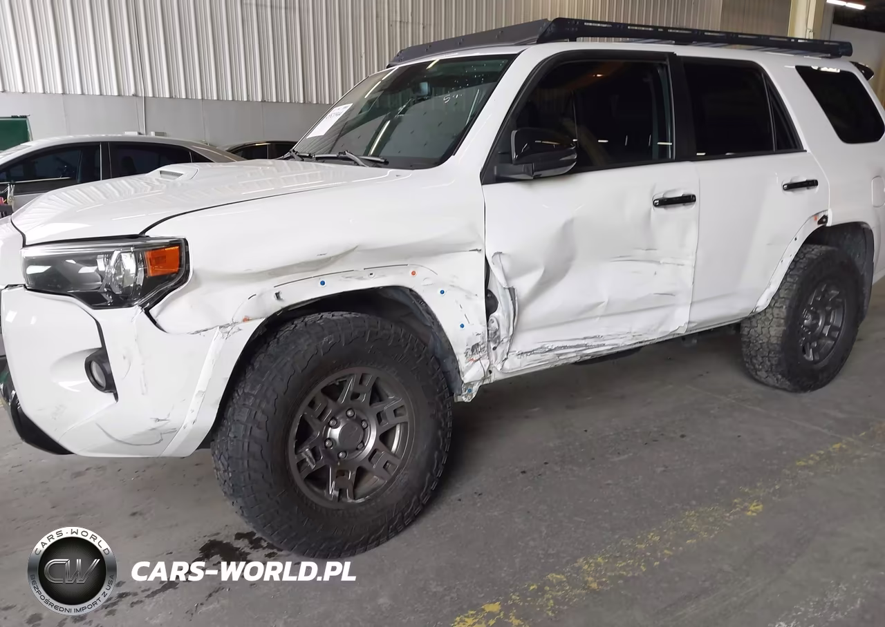 2020 Toyota 4Runner Venture Edition VIN:JTEBU5JR0L5831122 - 6