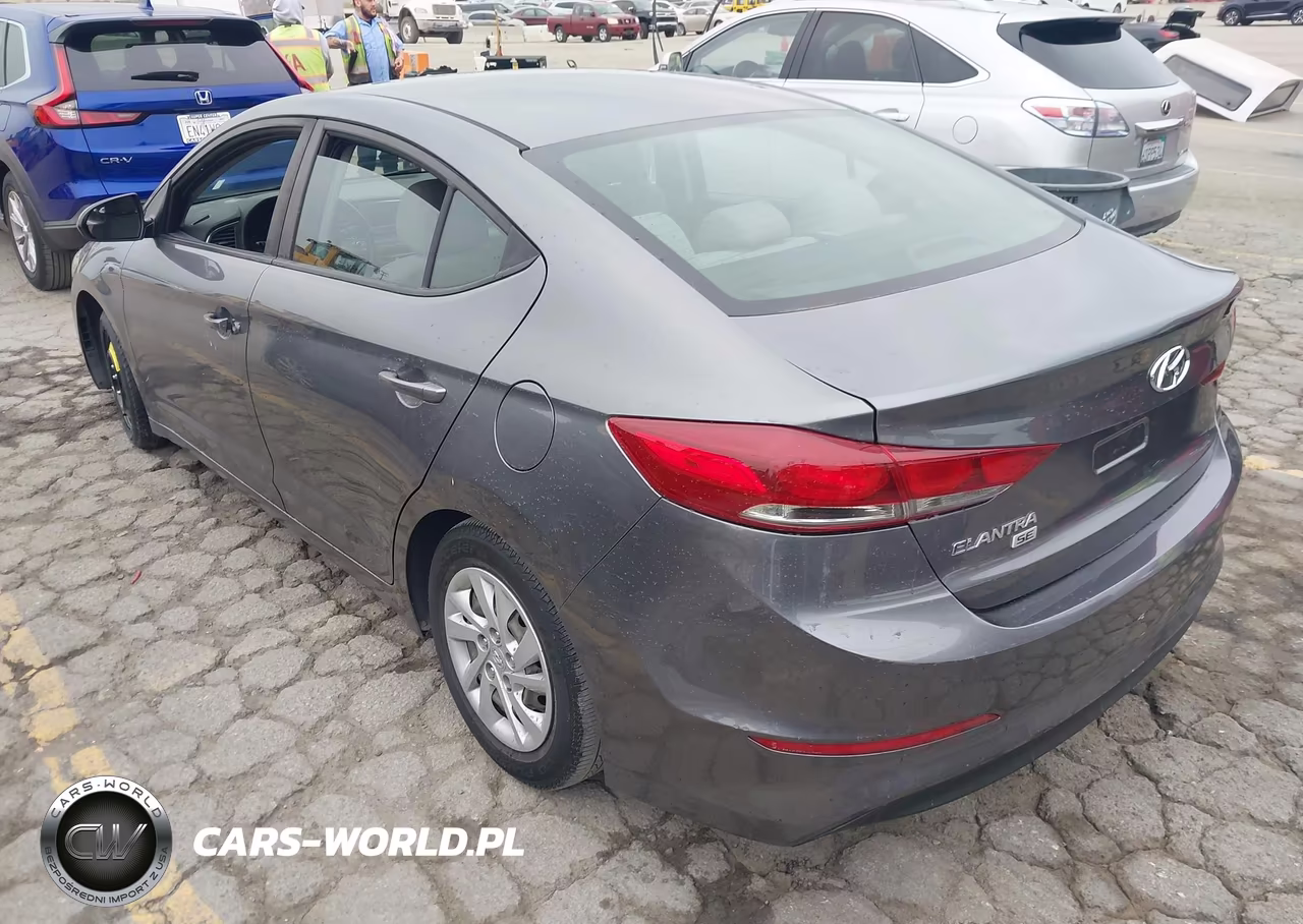 2018 Hyundai Elantra Se VIN:5NPD74LF2JH332661 - 3