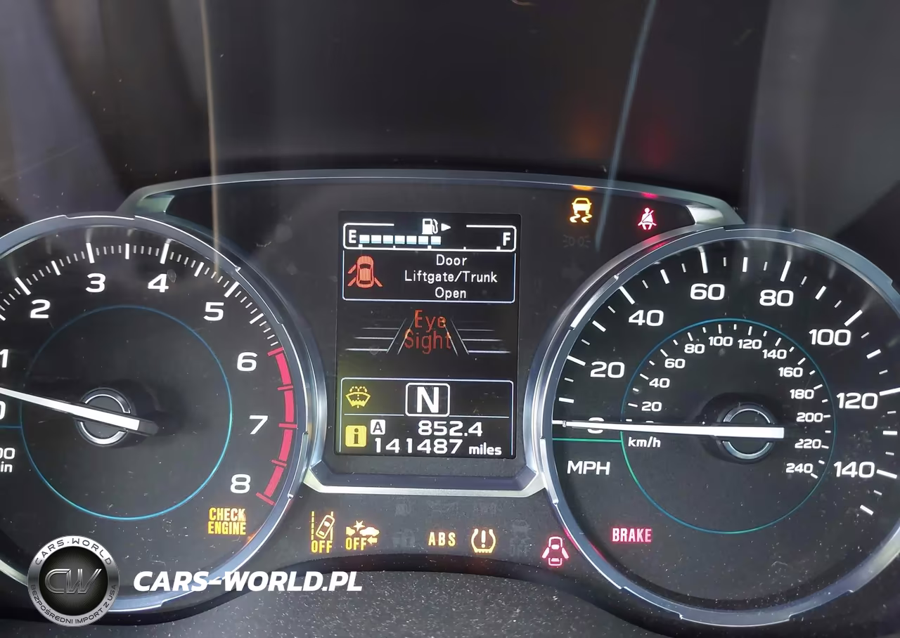 2018 Subaru Forester 2.5I Premium VIN:JF2SJAGC8JH406351 - 16
