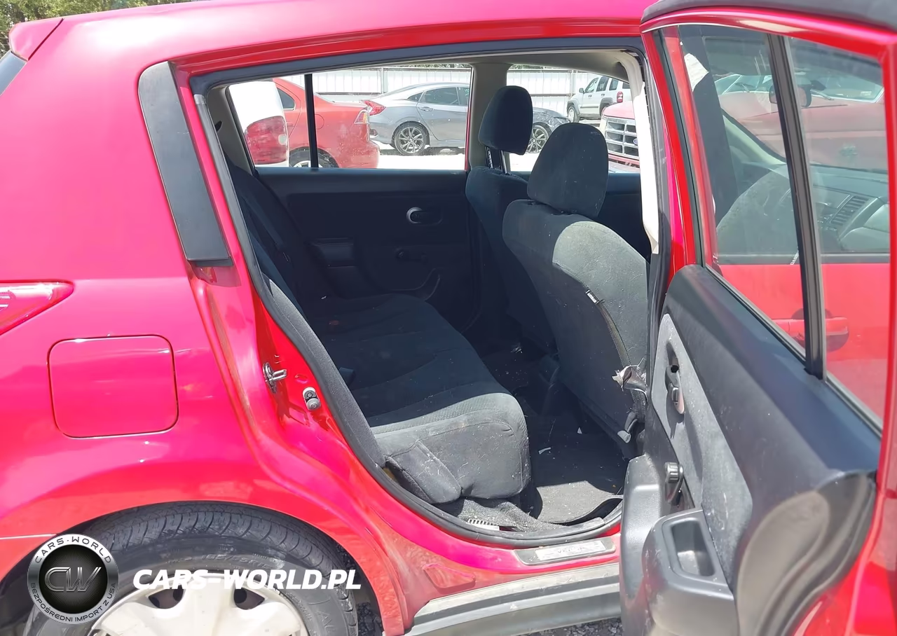2011 Nissan Versa 1.8S VIN:3N1BC1CP8BL421682 - 8